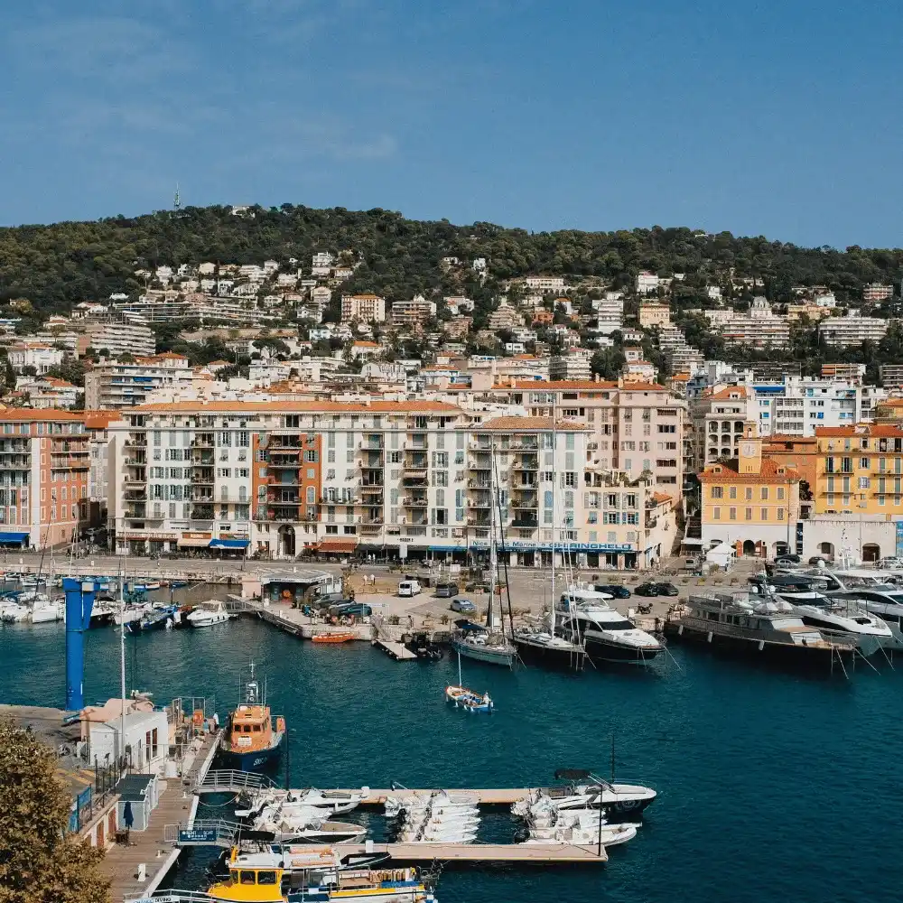 vue sur le port de cannes