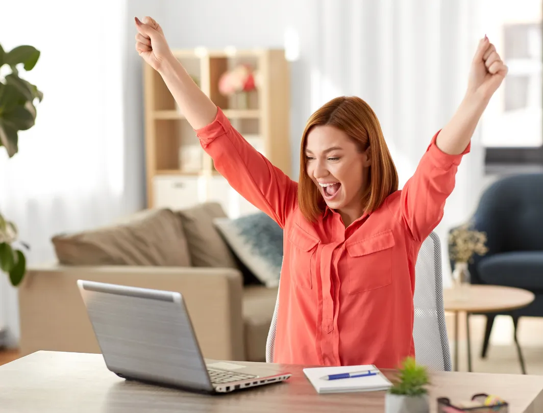 Cliente satisfaite de la réussite de son site web
